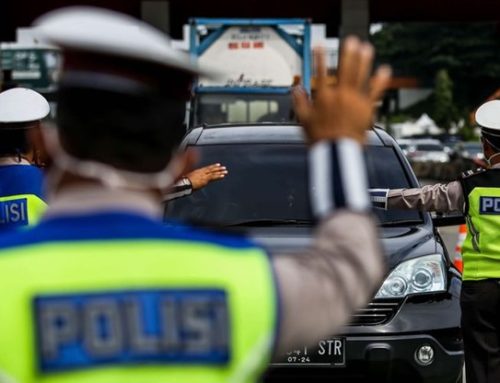 Tugas Polisi Lalu Lintas dalam Mengatur Jalan dan Kecelakaan
